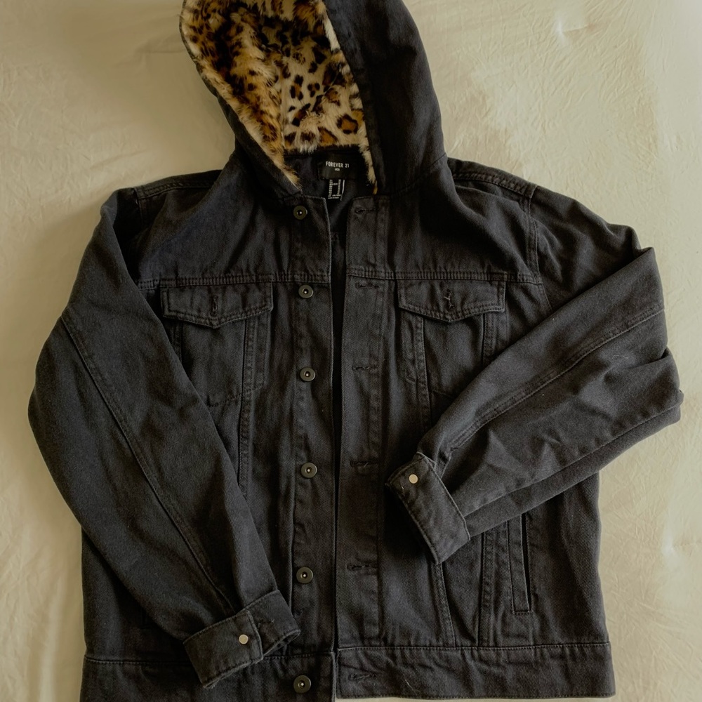 Denim Hooded Jacket with Faux Fur 🐆